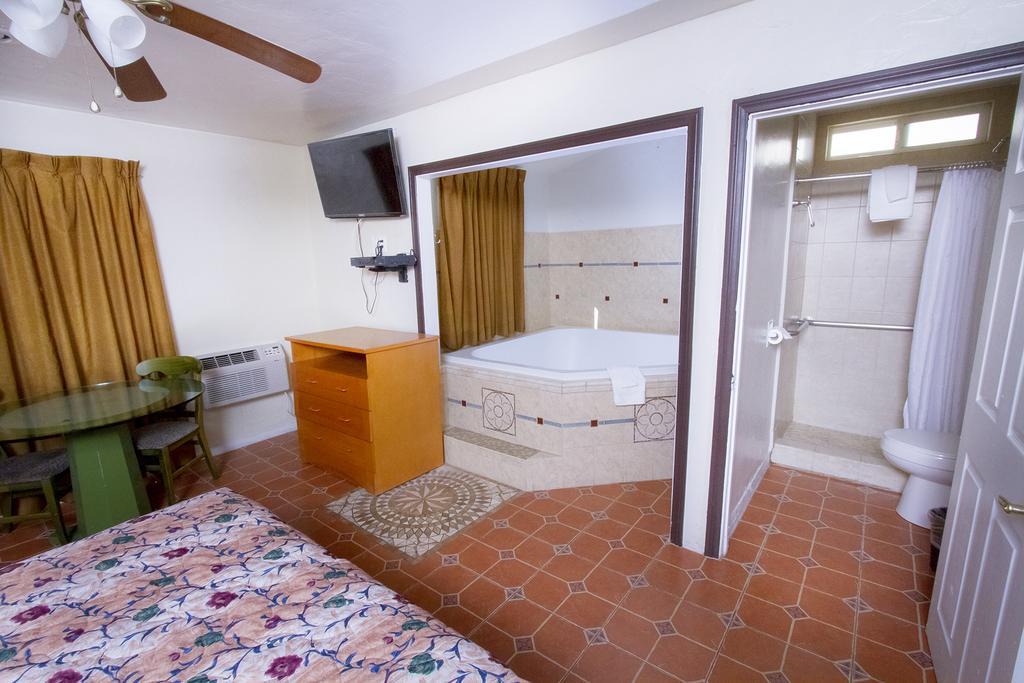 Mission Bell Motel Ventura Bagian luar foto